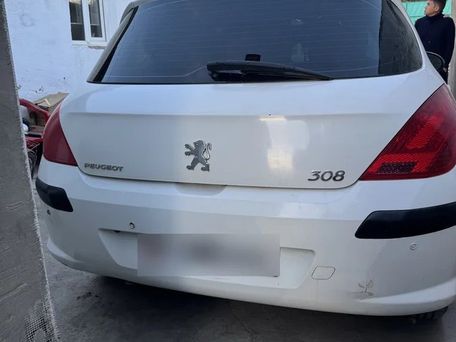 Peugeot 308, 2011 — photo 6