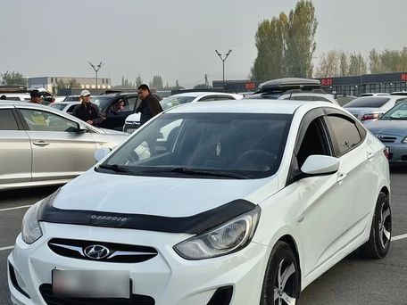 Hyundai Solaris, 2013 — 照片 6