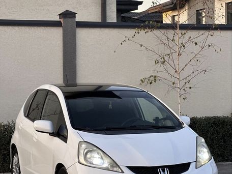 Honda Fit, 2008 — фото 1