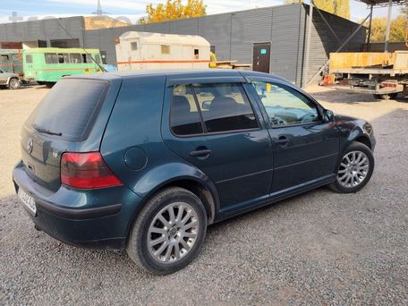 Volkswagen Golf, 2002 — 照片 1