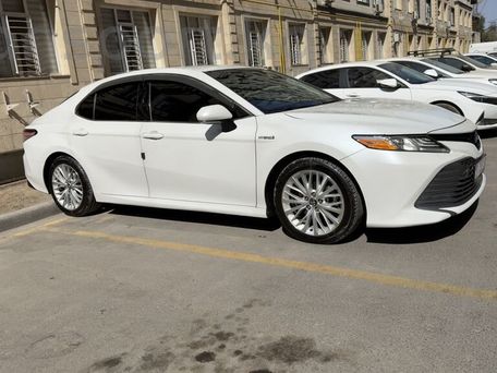 Toyota Camry, 2019 — фото 2