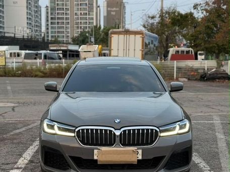 BMW 5 серии, 2021 — 照片 2