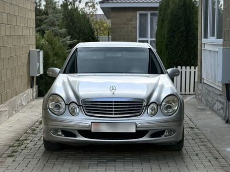 Mercedes-Benz E-Class, 2002 — сүрөт 1