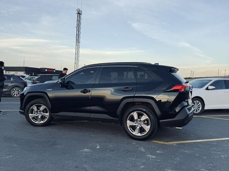Toyota RAV4, 2021 — сүрөт 8
