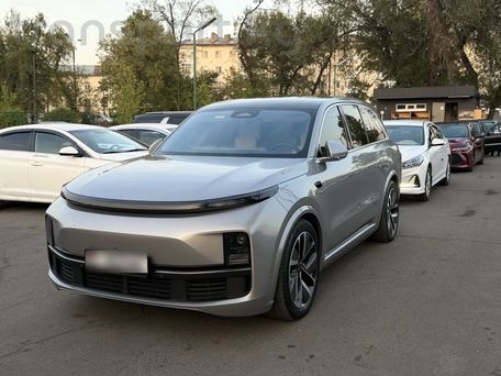Li Auto (Lixiang) L8, 2023 — 照片 1