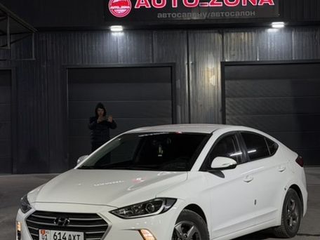 Hyundai Avante, 2018 — photo 1