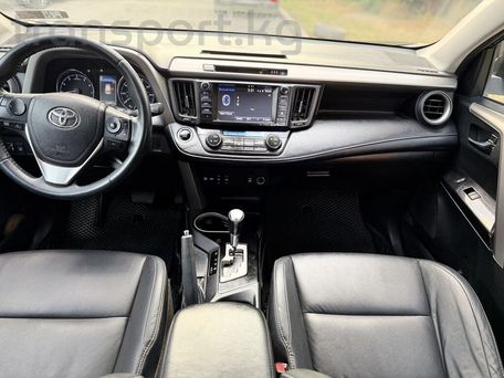 Toyota RAV4, 2017 — photo 9