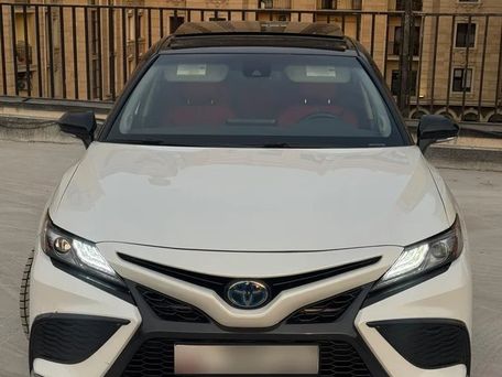 Toyota Camry, 2021 — 照片 2