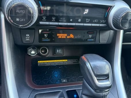 Toyota RAV4, 2019 — фото 10