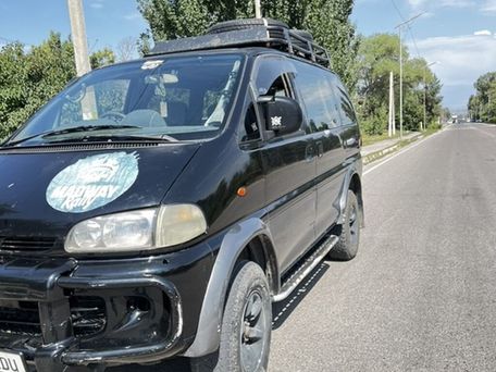 Mitsubishi Delica, 1997 — сүрөт 7