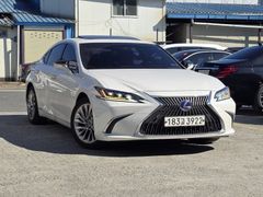 Lexus ES300h