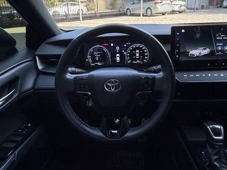 Toyota Camry, 2024 — 照片 8
