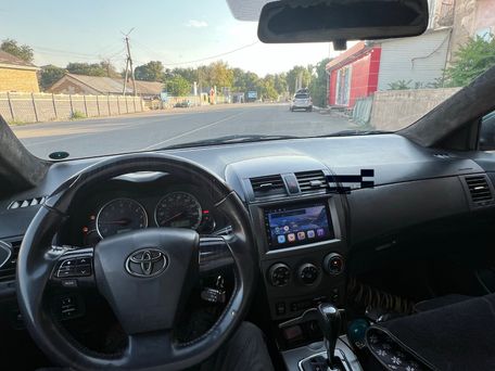 Toyota Corolla, 2011 — 照片 10