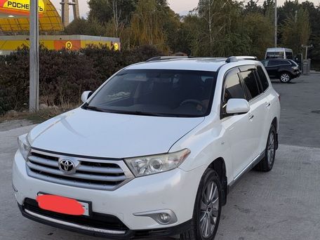 Toyota Highlander, 2013 — photo 2