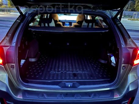 Subaru Outback, 2020 — фото 11