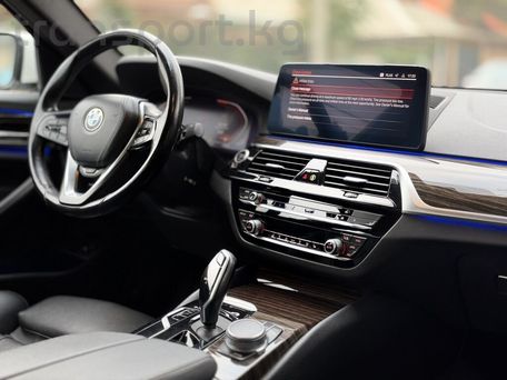BMW 5 серии, 2021 — 照片 8