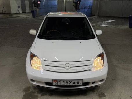 Toyota Ist, 2002