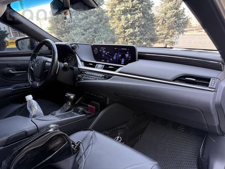Lexus ES, 2019 — 照片 11