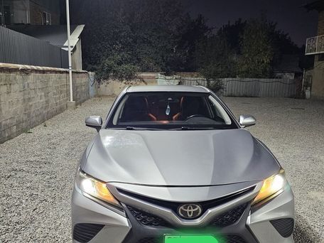 Toyota Camry, 2018 — сүрөт 1