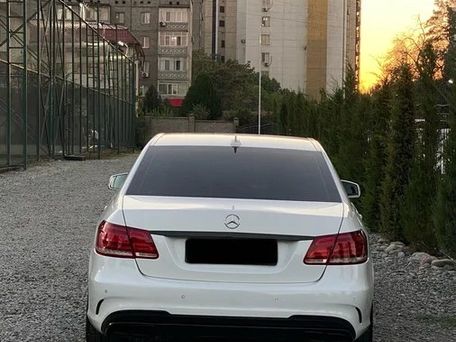 Mercedes-Benz E-Класс, 2014 — фото 4