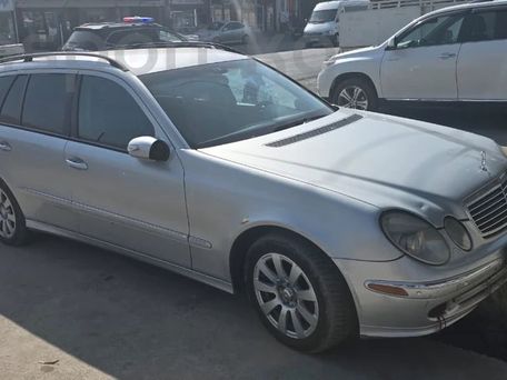 Mercedes-Benz E-Class, 2003 — photo 1