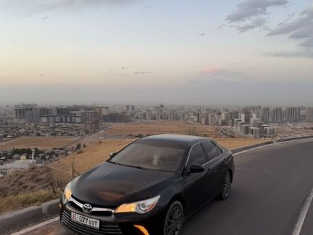 Toyota Camry, 2016