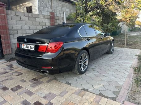 BMW 7 серии, 2009 — 照片 2