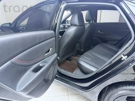 Hyundai Elantra, 2022 — 照片 13