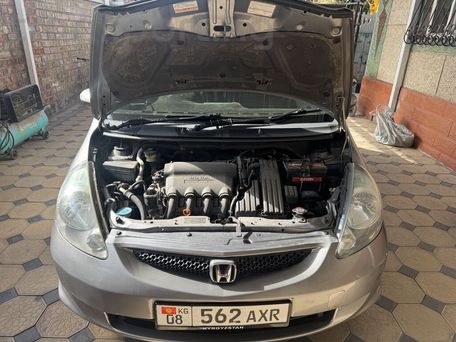 Honda Fit, 2004 — photo 16
