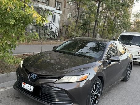 Toyota Camry, 2018 — фото 1