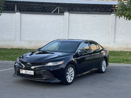 Toyota Camry, 2018 — photo 1
