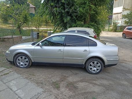 Volkswagen Passat, 2001 — сүрөт 1