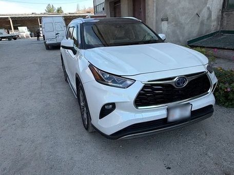 Toyota Highlander, 2021 — сүрөт 1