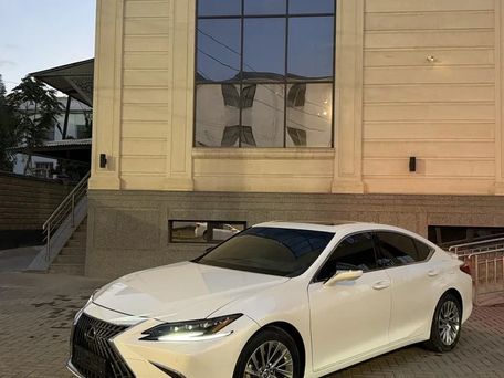 Lexus ES, 2024