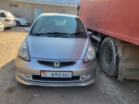 Honda Fit, 2003 — photo 1