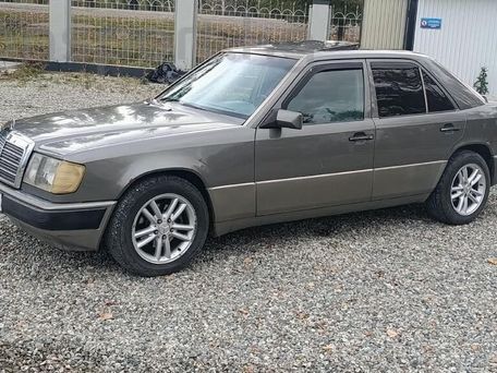 Mercedes-Benz W124, 1993 — сүрөт 4