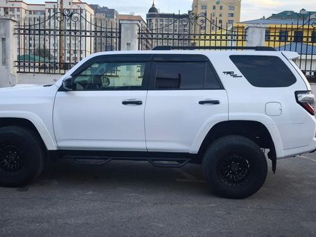 Toyota 4Runner, 2018 — фото 3