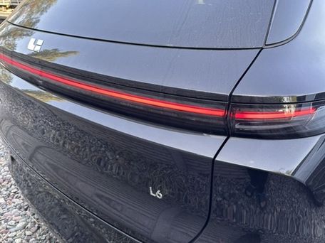 Li Auto (Lixiang) L6, 2025 — 照片 5
