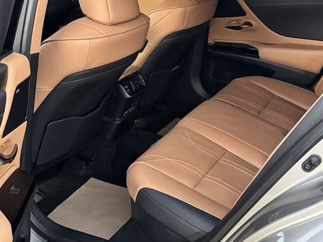 Lexus ES, 2021 — photo 9