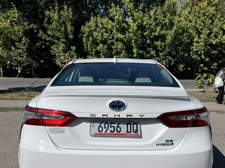 Toyota Camry, 2020 — photo 3