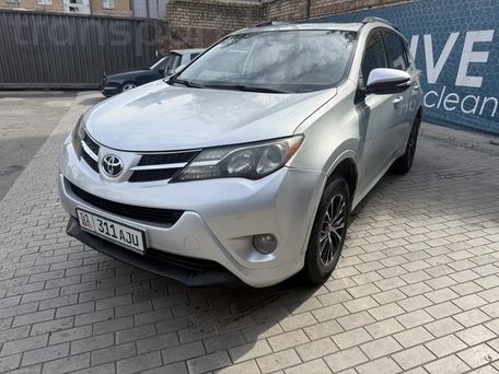 Toyota RAV4, 2013