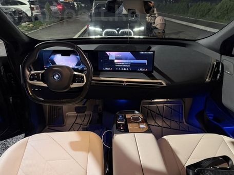 BMW iX, 2023 — 照片 5
