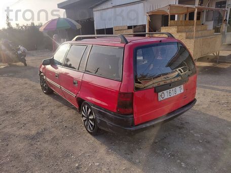 Opel Astra, 1991 — 照片 1