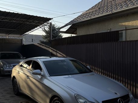 Mercedes-Benz CLS, 2005 — 照片 3