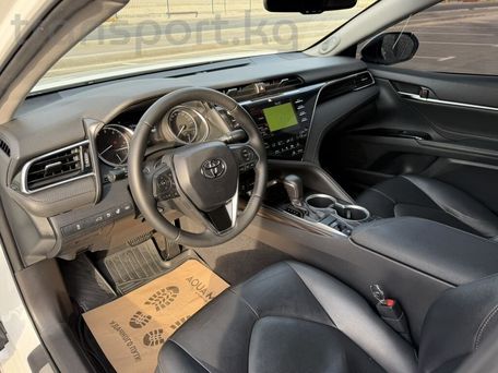 Toyota Camry, 2018 — photo 16