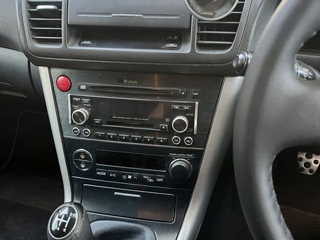 Subaru Legacy, 2003 — 照片 5