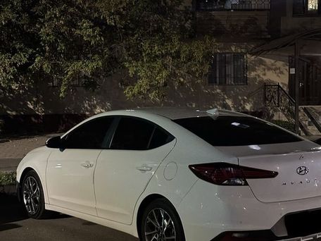 Hyundai Avante, 2019 — photo 2
