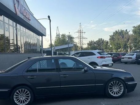 Mercedes-Benz E-Class, 2000 — photo 7