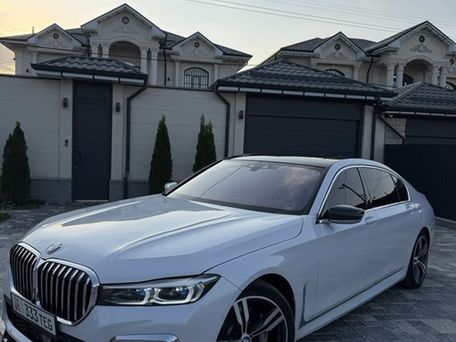 BMW 7 серии, 2018 — фото 1