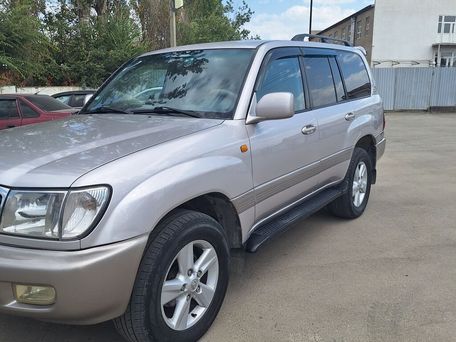 Toyota Land Cruiser, 2001
